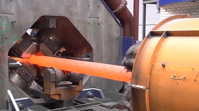 Радиальная ковка, работа кузнечного пресса. смотреть онлайн