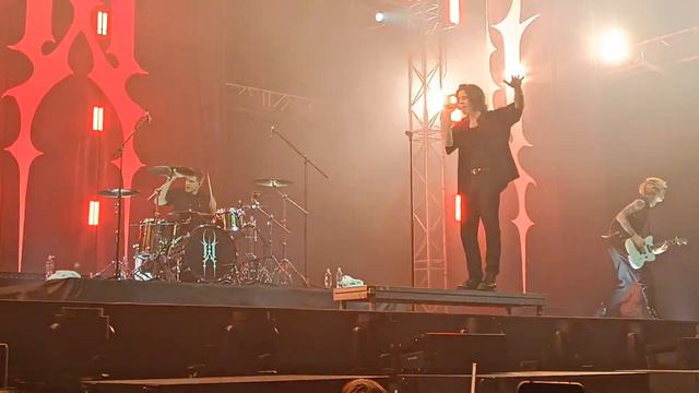 Wildways — Мечты Хрустальные Live at MTS Live Hall Москва 16 декабря 2023 смотреть онлайн