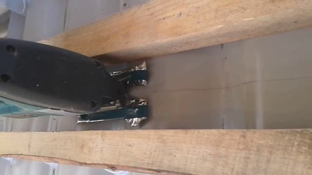 как пилить металлочерепицу лобзиком смотреть онлайн