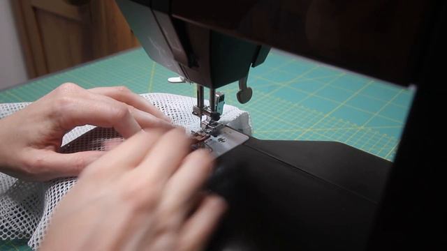 DIY Laundry Mesh Bags Tutorial