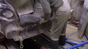 ЛАДА ГРАНТА ремонт задней части, вытяжка лонжеронов.