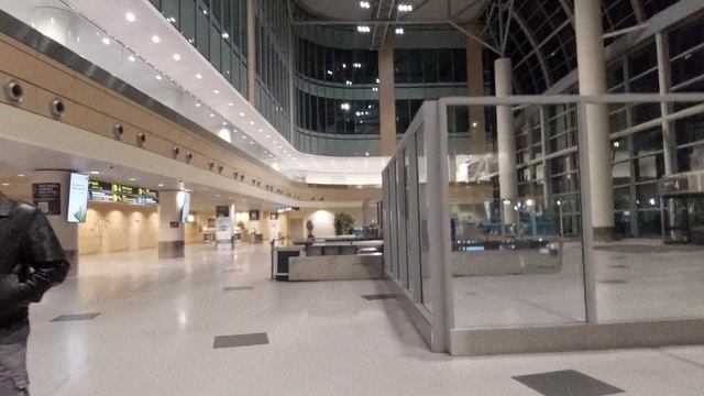 МОСКОВСКИЙ АЭРОПОРТ ДОМОДЕДОВО/ НОЧНОЙ ОБЗОР АЭРОВОКЗАЛЬНОГО КОМПЛЕКСА/ ПАССАЖИРСКИЕ ТЕРМИНАЛЫ/06.2 смотреть онлайн