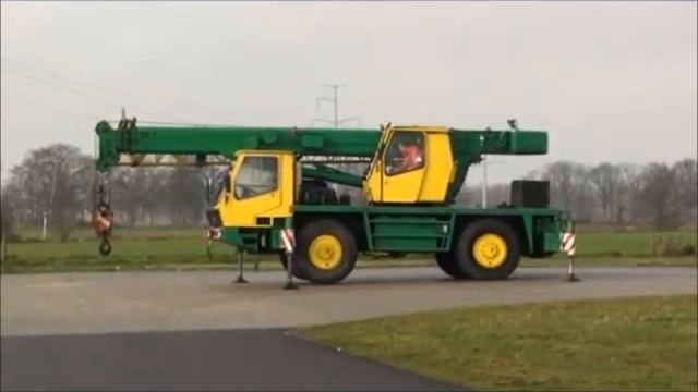 Krupp KMK2025 4x4x4 25t [PfeiferMachinery.com]