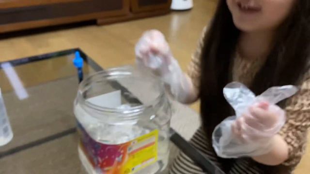 МИШЕЛЬ ТЕСТИРУЕТ АКТИВАТОР ДЛЯ СЛАЙМА / СЛАЙМ СВОИМИ РУКАМИ смотреть онлайн