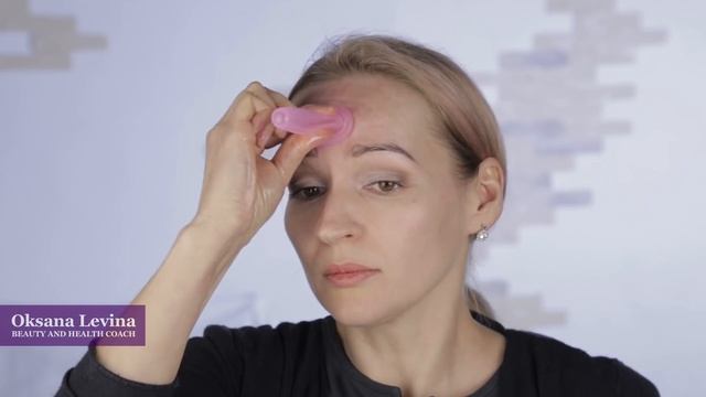 КАК УБРАТЬ МОРЩИНЫ НА ЛБУ, ВАКУУМНЫЙ МАССАЖ ЛИЦА смотреть онлайн