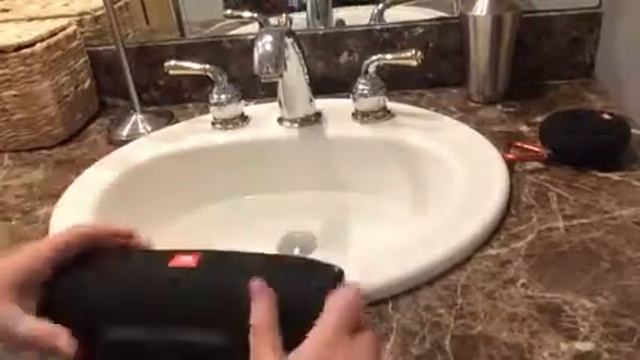 JBL Charge 3 Review/ Water test with Low frequency mode tutorial смотреть онлайн