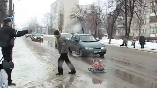 Сотрудники ДПС провели рейд 'Осторожно пешеход'. Март 2013 год. смотреть онлайн