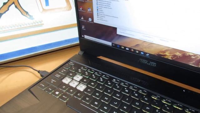 ASUS FX705 VS FX505 смотреть онлайн