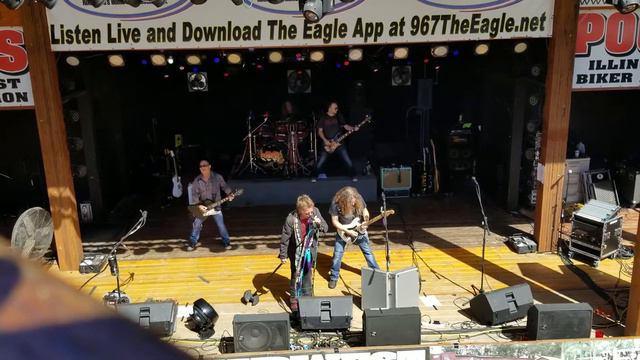 Back in the saddle LAVA ROCK @ Poopys смотреть онлайн