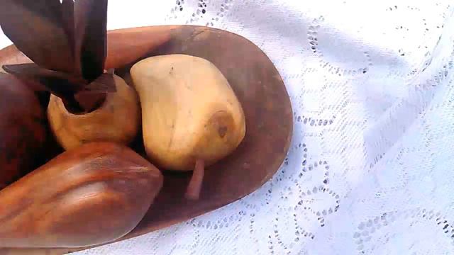 Platos con Frutas en Madera смотреть онлайн