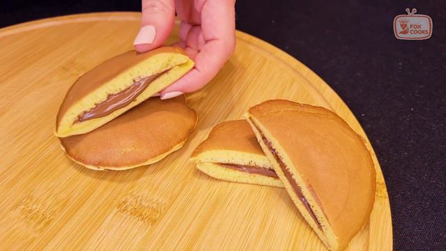 2 quick and easy dorayaki recipes! Japanese pies in 5 minutes! You will be surprised! смотреть онлайн