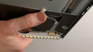 Ремонт телевизора Samsung UE32ES6100W. Уменьшить ток  подсветки BN44-00517A.