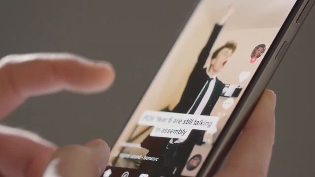 УБЕЖАТЬ ОТ РЕАЛЬНОСТИ ИЛИ ПРИНЯТЬ ЕЕ? смотреть онлайн