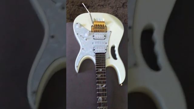 Ibanez Steve Vai - China - pt 1 смотреть онлайн