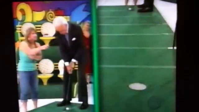 The Price is Right Bob Barker makes an inspirational putt! смотреть онлайн