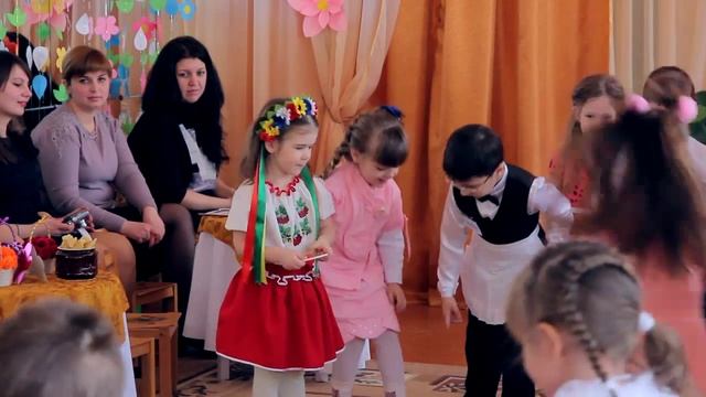 Креативный Праздник Мам в детском саду "Солнышко" смотреть онлайн