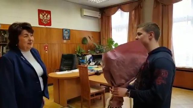 Как растрогать ректора до слез? смотреть онлайн