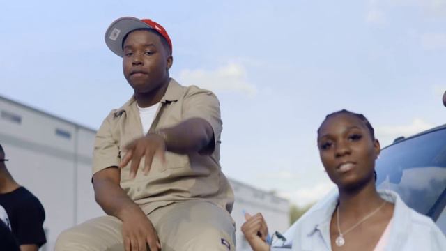 MKB - Legend feat. Ruzzy Reckless (Official Music Video) смотреть онлайн