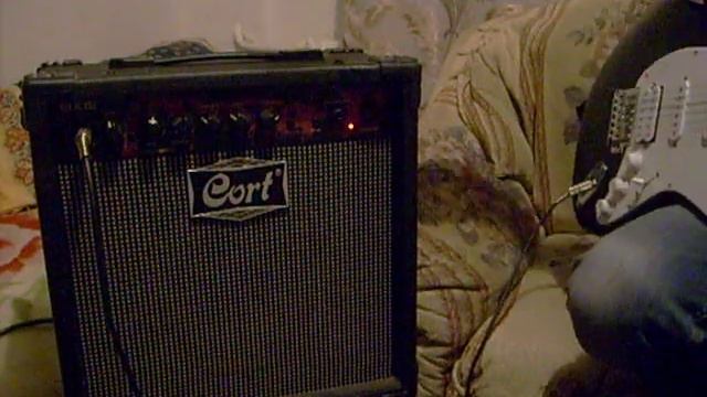 Электрогитара Cort G110 и комбоусилитель Cort MX15 смотреть онлайн