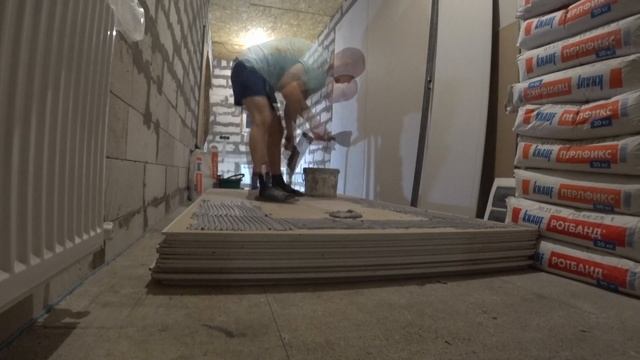 Как сэкономить на ремонте? Ремонт своими руками. Клею гипсокартон на стены из газосиликатного блока смотреть онлайн