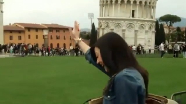 Розыгрыш людей у Пизанской башни  