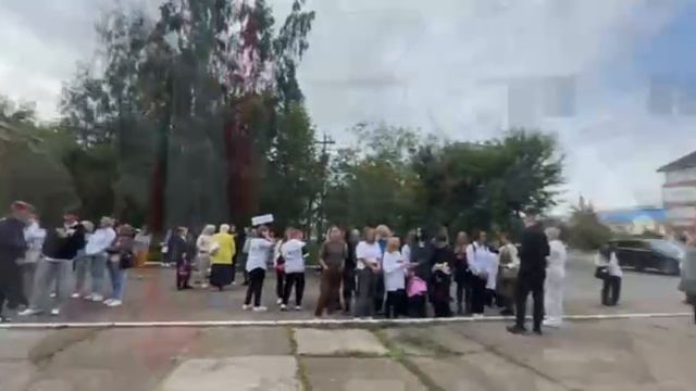 1 Сентября - волонтёры отряда «Рука помощи» смотреть онлайн