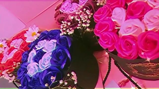 Подарочный ФИОЛЕТОВЫЙ набор мыла из роз в шляпной коробке смотреть онлайн