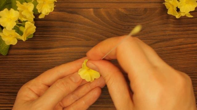 Примула из полимерной глины|Своими руками|Мастер класс. смотреть онлайн