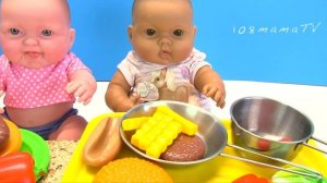 ЧУПИКИ ДЛЯ ТРОЙНЯШЕК Как Мама Кормила Бьянку Играла в Куклы Пупсики Мультик для детей 108мама тв