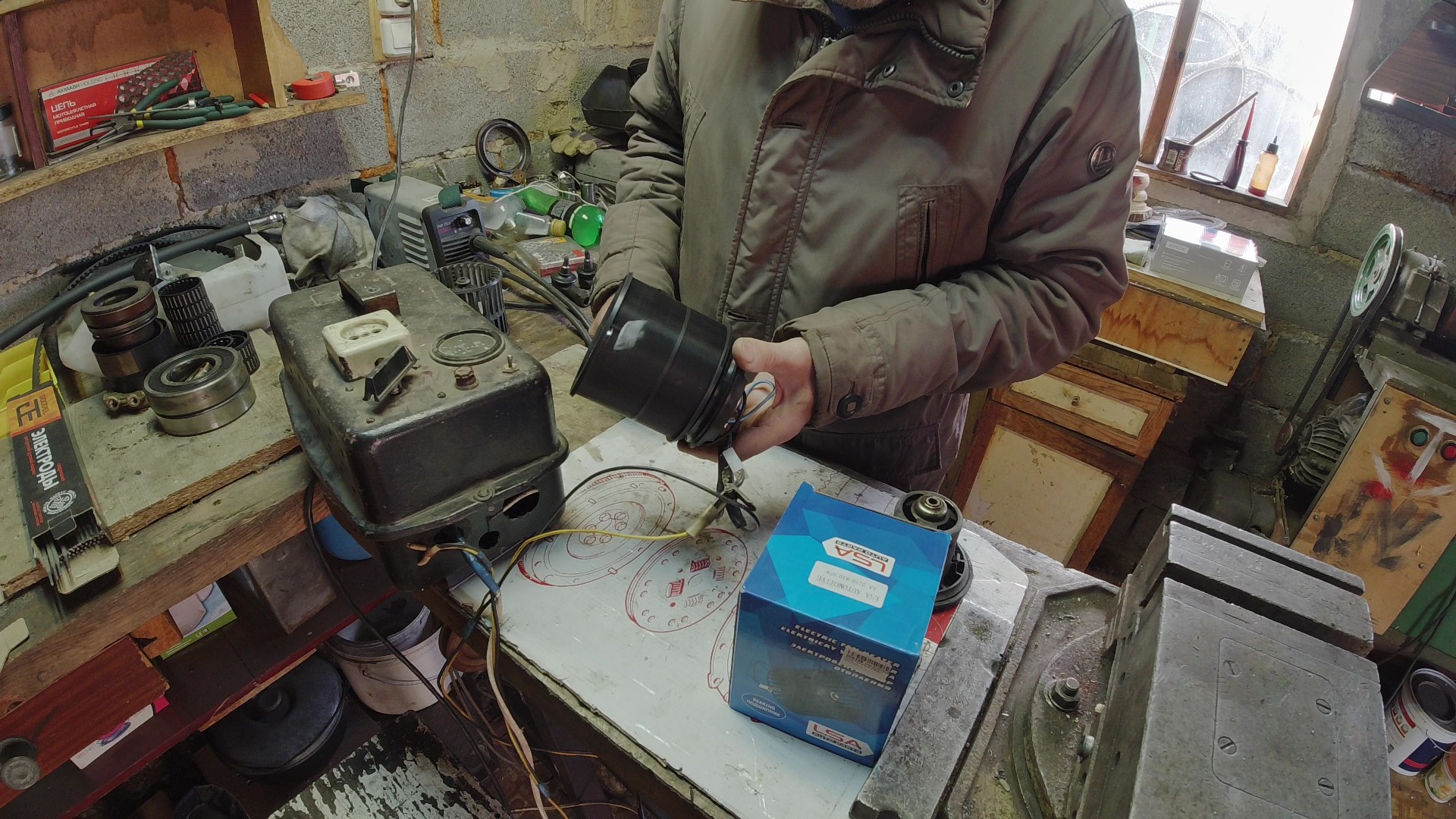 Некоторые нюансы замены моторчика отопителя салона автомобилей ВАЗ 10 серии смотреть онлайн