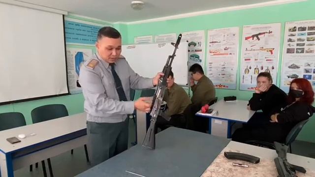 Разборка и сборка автомата Калашникова смотреть онлайн