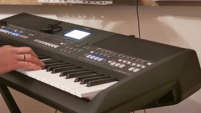 Mamma Mia - Abba 1975 - Coverversion - Yamaha PSR-SX-600 смотреть онлайн