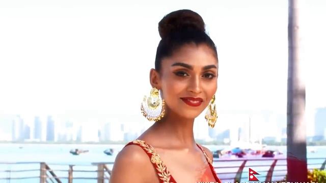 Manushi Chhillar's Introduction & Dances of the World Performance смотреть онлайн