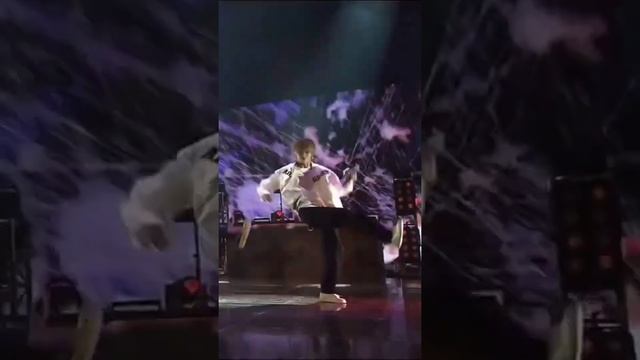 Танец Тэхёна, которого вы не видели ??? #бтс смотреть онлайн