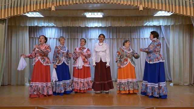 Ансамбль казачьей песни "Раздолье" им. В. Чернова - Посылала меня мать смотреть онлайн