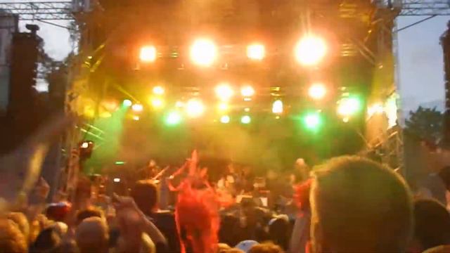 Hardcore Superstar - Above The Law (Live at Skogsröjet, Rejmyre, Sweden 4/8 - 2017) смотреть онлайн
