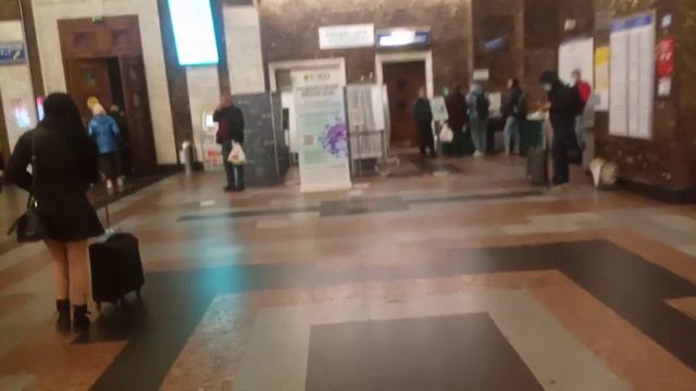 "карантин осень 2021" показушная имитация контроля температуры вокзал Киев пасс смотреть онлайн