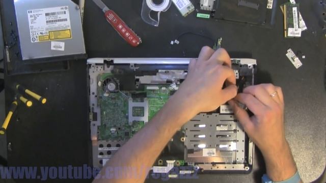 HP PAVILION DV2000 take apart, disassembly, how-to video (nothing left) смотреть онлайн