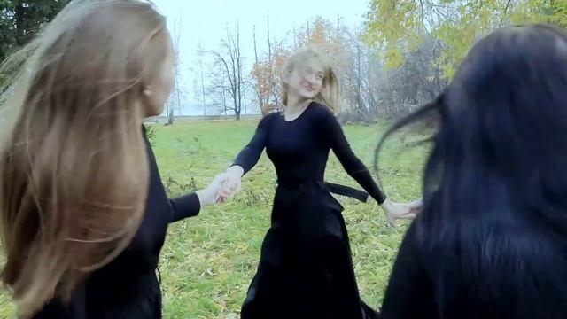 Сквозь время... Марина Цветаева / Стихотворение "Уж сколько их упало в эту бездну" смотреть онлайн