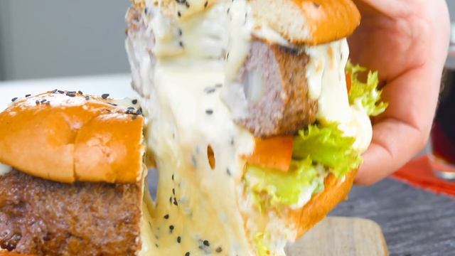 Растопим Сыр на Сковороде, и Лучший в Мире Бургер Готов! смотреть онлайн