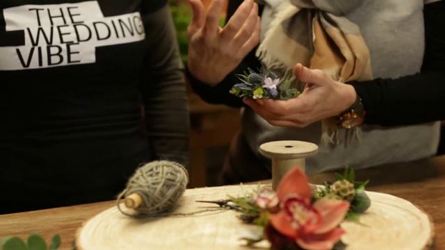 Buttonholes & Corsages - The Wedding Vibe смотреть онлайн