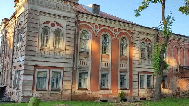 КИРОВ VLOG - ГУЛЯЕМ ПО СТАРИННЫМ УЛИЦАМ ВЯТКИ, ХОДИМ ПО РАЗНЫМ ТЦ И МНОГОЕ ДРУГОЕ #киров #влог #vlo смотреть онлайн