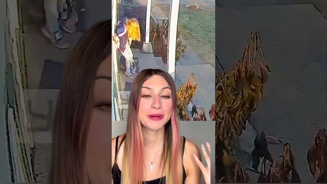 Енот напал на ребёнка #обзор #обзоры #животные #енот #енотик #дикиймир #приколы #прикол #коты #кошк смотреть онлайн