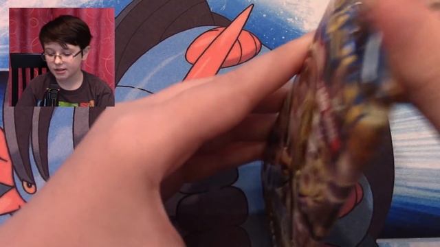 Opening the Solgaleo GX Alola Collection Box - Pokemon Sun and Moon смотреть онлайн