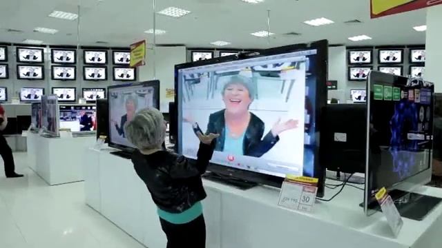 Ржачная бабка перед вебкой в магазине смотреть онлайн