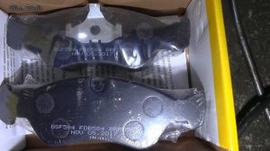Замена передних тормозных колодок Opel Vectra B