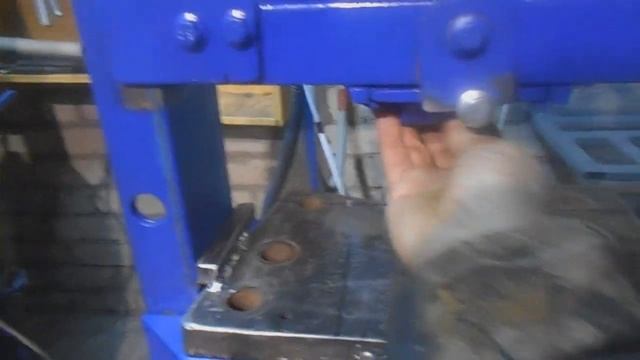Пресс гидравлический своими руками - обзор , материалы .Press hydraulic with your own hands смотреть онлайн