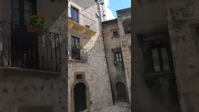 Santo Stefano Di Sessanio! Il Palazzo Residenze, Rooms смотреть онлайн