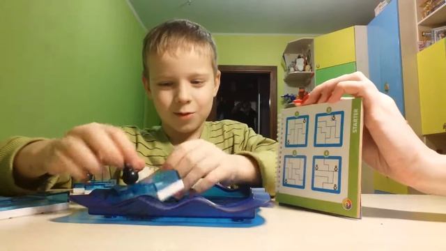 игра  пингвины  на льду