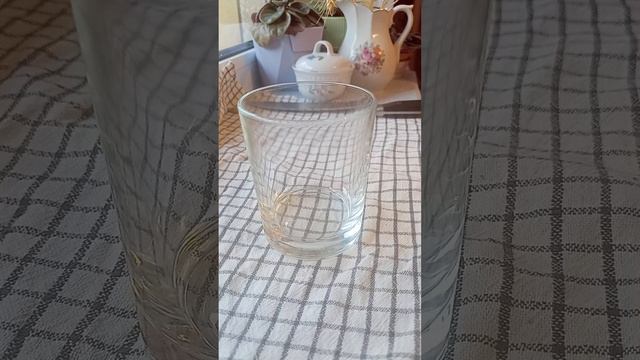 Салат с запечёнными хлебом и помидорами